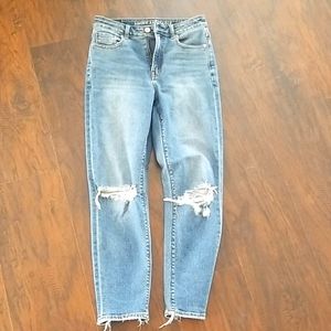 American Eagle mom jeans